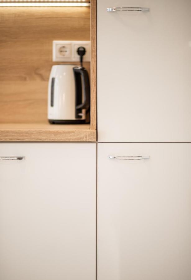 Jegmadar & Fekete Golya Apartmanok Mosonmagyarovar Ngoại thất bức ảnh