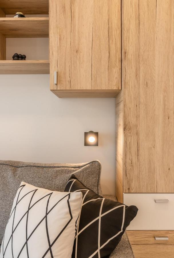 Jegmadar & Fekete Golya Apartmanok Mosonmagyarovar Ngoại thất bức ảnh